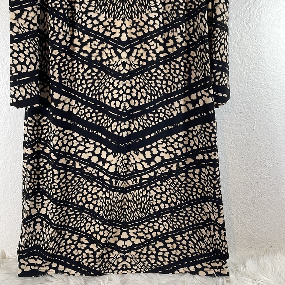 TAHARI BY ARTHUR S. LEVINE Abstract Print Shift Dress 3/4 Sleeves Size 12 NEW - Picture 3 of 9